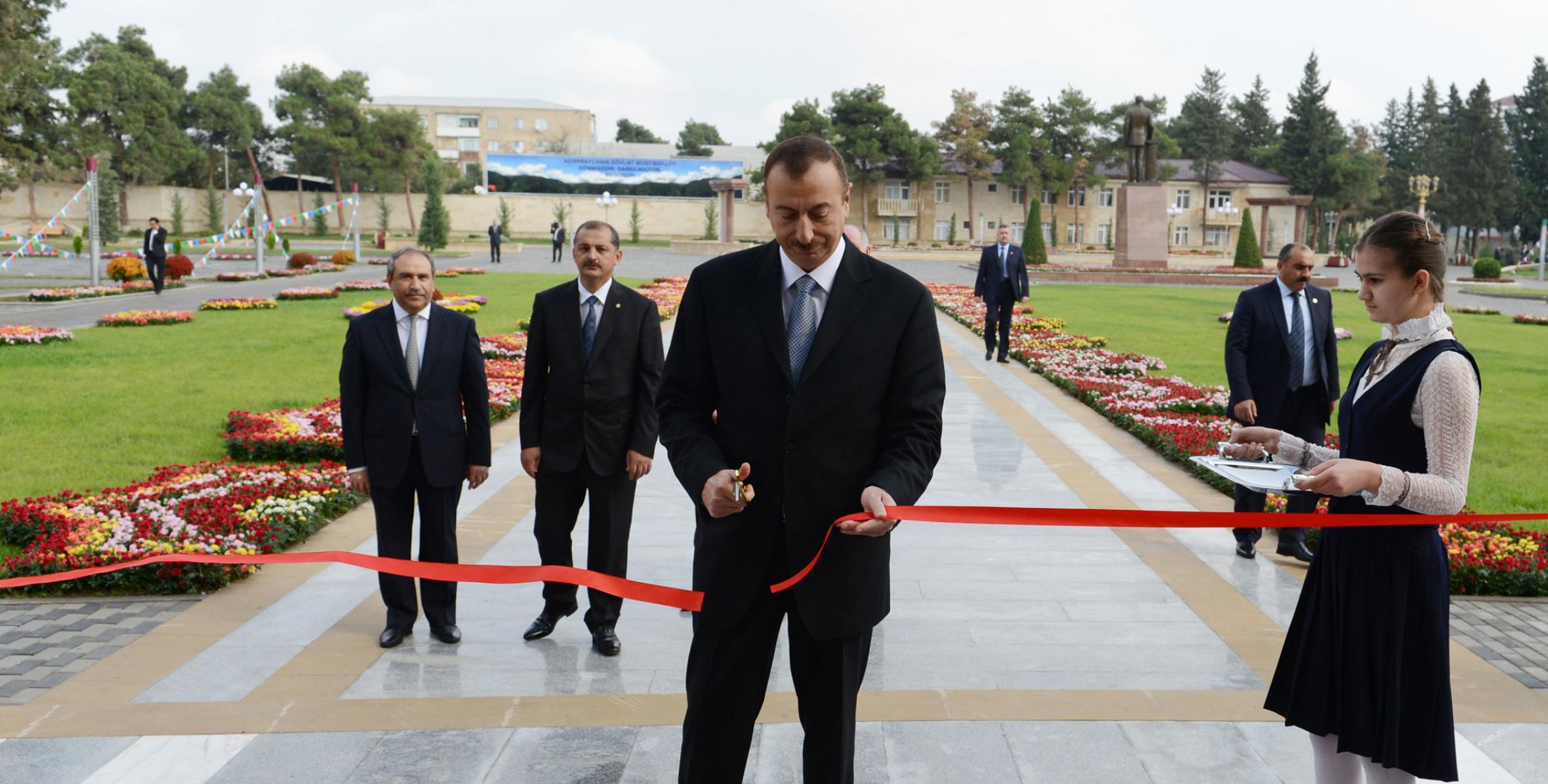 İmişli Rayonu Heydər Əliyev Mərkəzi.